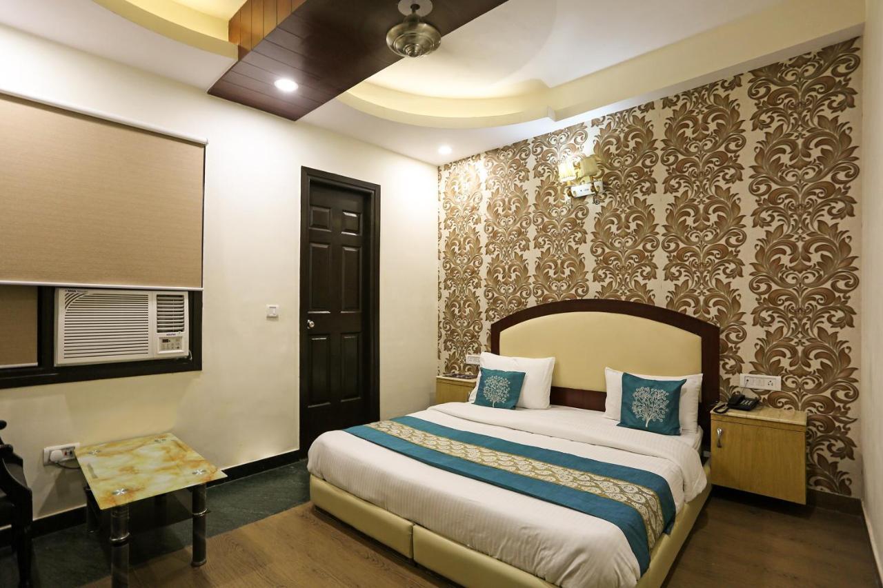Oyo Hotel Asko International Near Gurudwara Shri Bangla Sahib Нью-Делі Екстер'єр фото